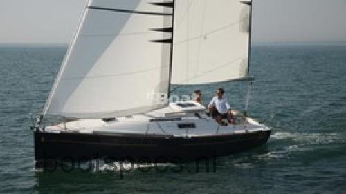 Beneteau First 25 beoordelingen en specificaties
